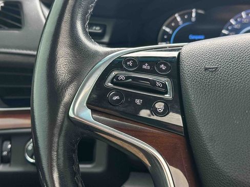 Used 2020 Cadillac Escalade ESV Premium Luxury RWD image 30