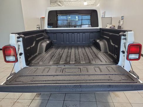 New 2026 Jeep Gladiator Sport image 8