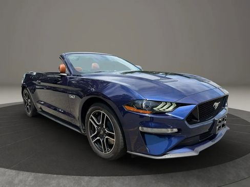 Used 2018 Ford Mustang GT Premium RWD image 3