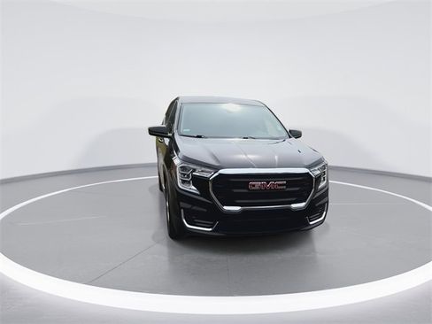 Used 2022 GMC Terrain SLE w/ Fleet Convenience Package image 3