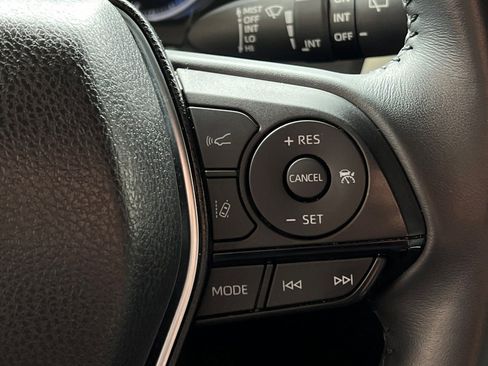 Used 2024 Toyota Venza XLE AWD/4WD image 28
