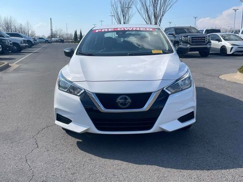 Used 2020 Nissan Versa S image 2