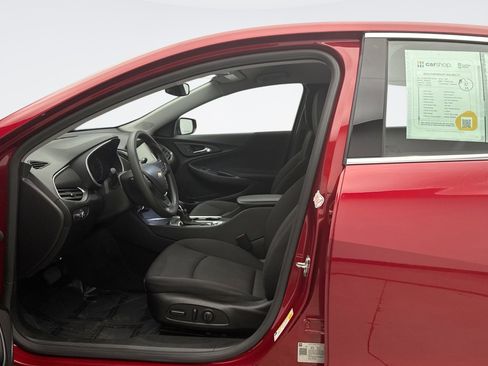 Used 2024 Chevrolet Malibu LT image 11