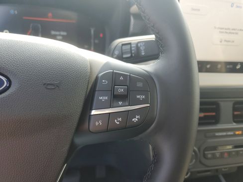 New 2025 Ford Maverick Lariat image 16