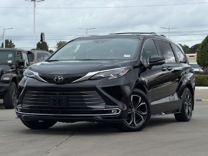 Used 2026 Toyota Sienna Platinum
