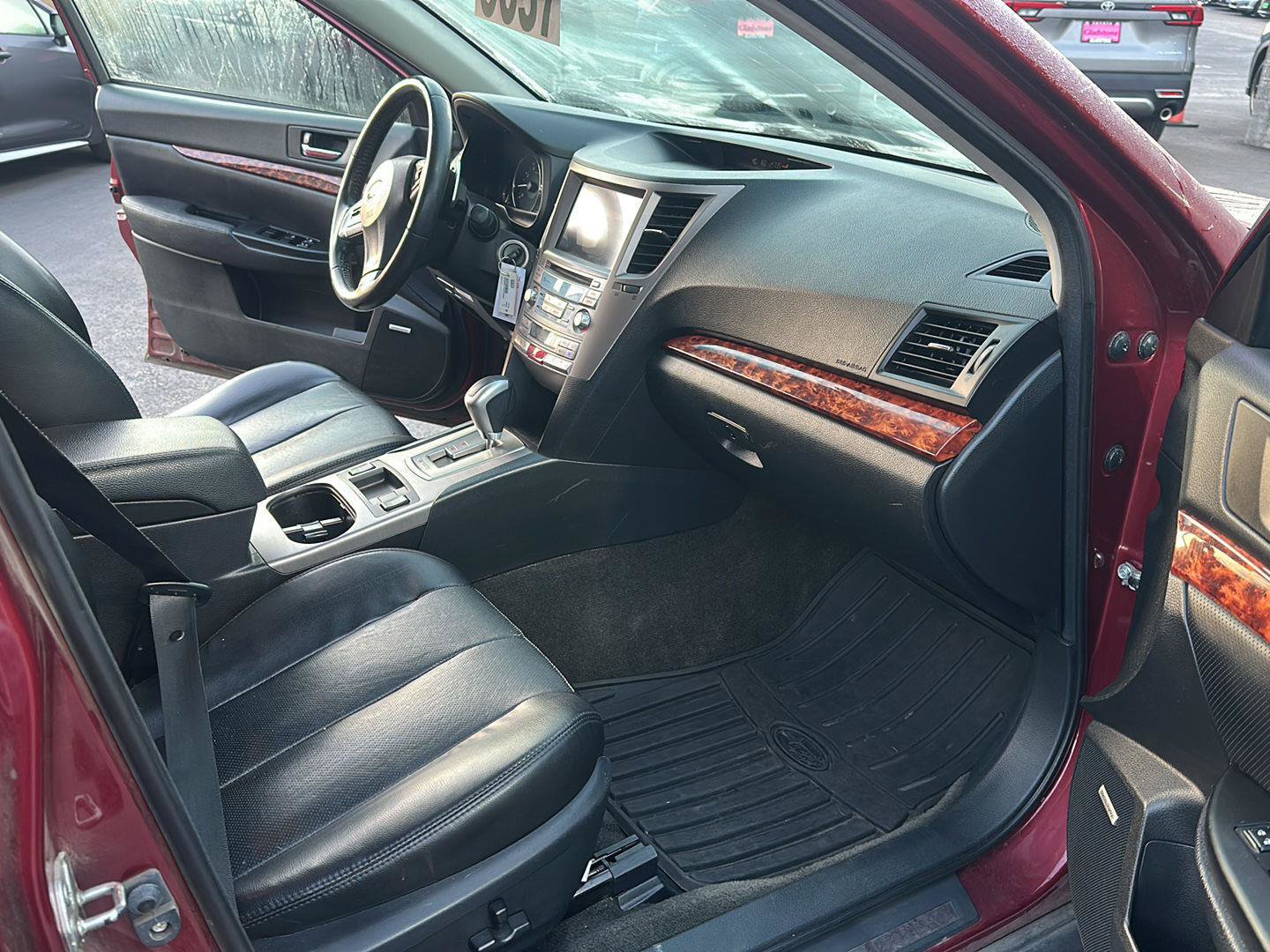 Used 2012 Subaru Outback 3.6R Limited AWD/4WD image 12