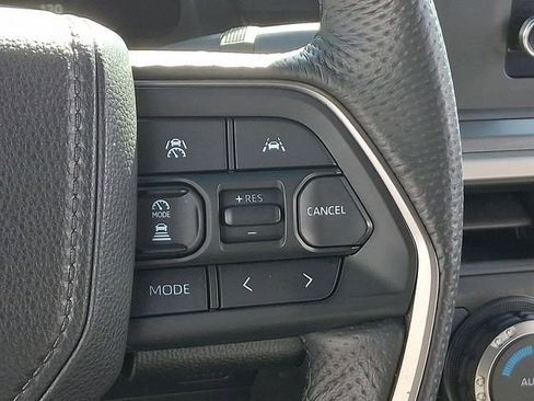 Used 2025 Toyota Tacoma TRD Off-Road image 25