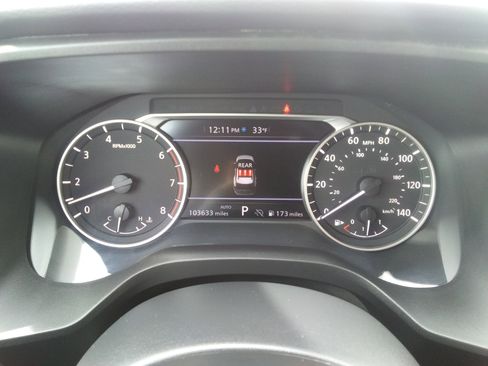 Used 2024 Nissan Rogue SV image 16