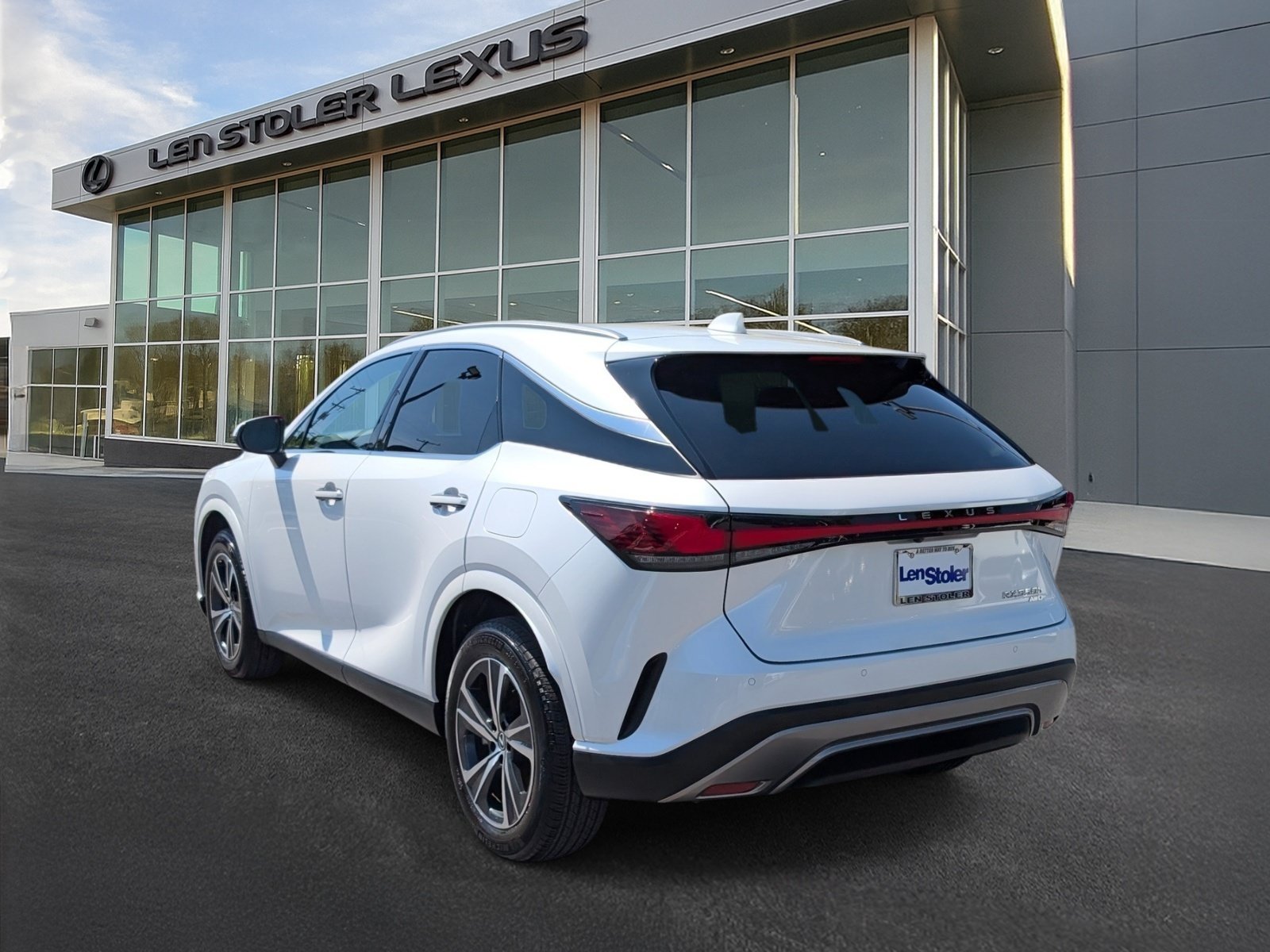 Used 2025 Lexus RX 350h AWD/4WD image 5