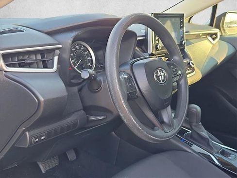 Used 2020 Toyota Corolla LE w/ LE Premium Package FWD image 7
