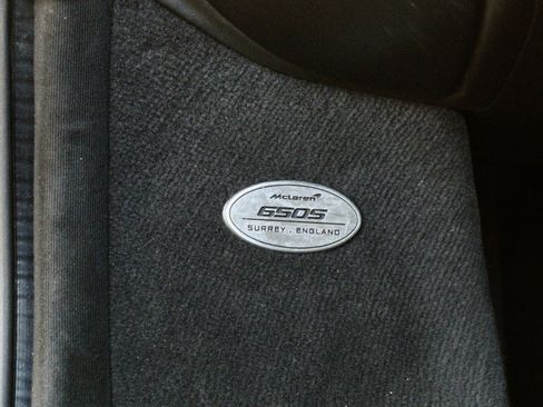 Used 2015 McLaren 650S Spider RWD image 19