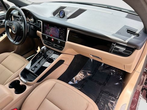 Used 2024 Porsche Macan S image 33