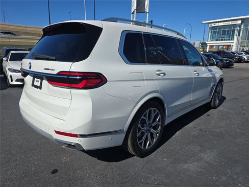 Certified 2023 BMW X7 xDrive40i w/ Premium Package image 3