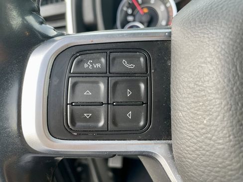 Used 2019 RAM 2500 Big Horn w/ Black Appearance Package image 17