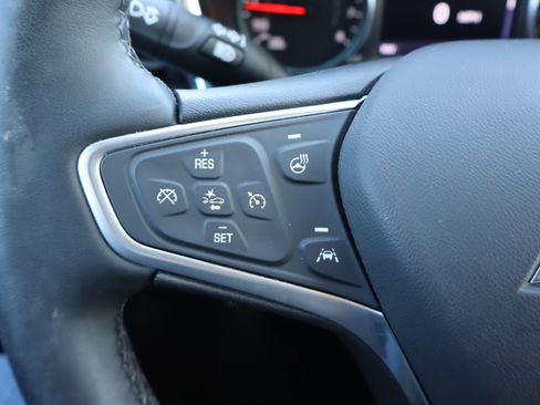 Used 2023 Chevrolet Equinox LT FWD image 18