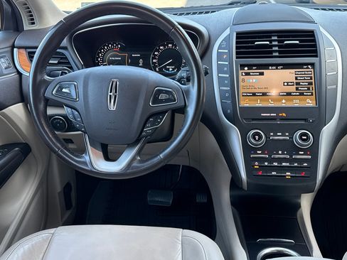 Used 2017 Lincoln MKC Select w/ Select Plus Package FWD image 14