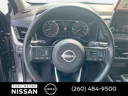 Used 2023 Nissan Rogue SV AWD/4WD image 20