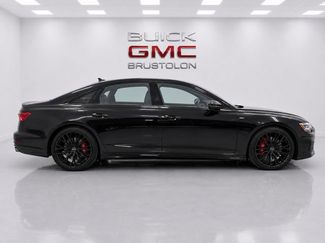 Used 2025 Audi S8 AWD/4WD video 3