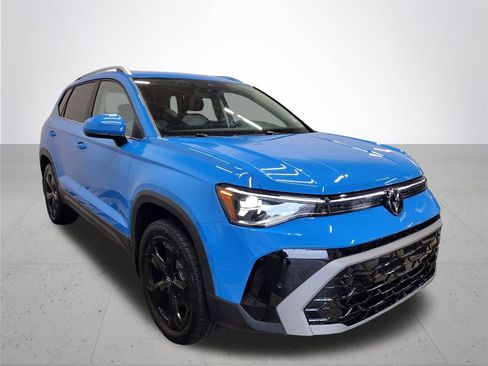 New 2025 Volkswagen Taos SEL AWD/4WD image 4