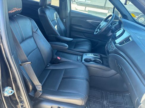 Used 2022 Honda Passport TrailSport image 32