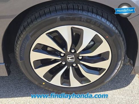 Certified 2017 Honda Accord Touring image 11