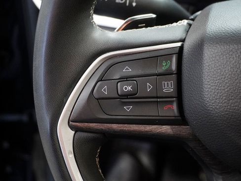 Used 2023 Jeep Grand Cherokee Limited w/ Luxury Tech Group II image 23