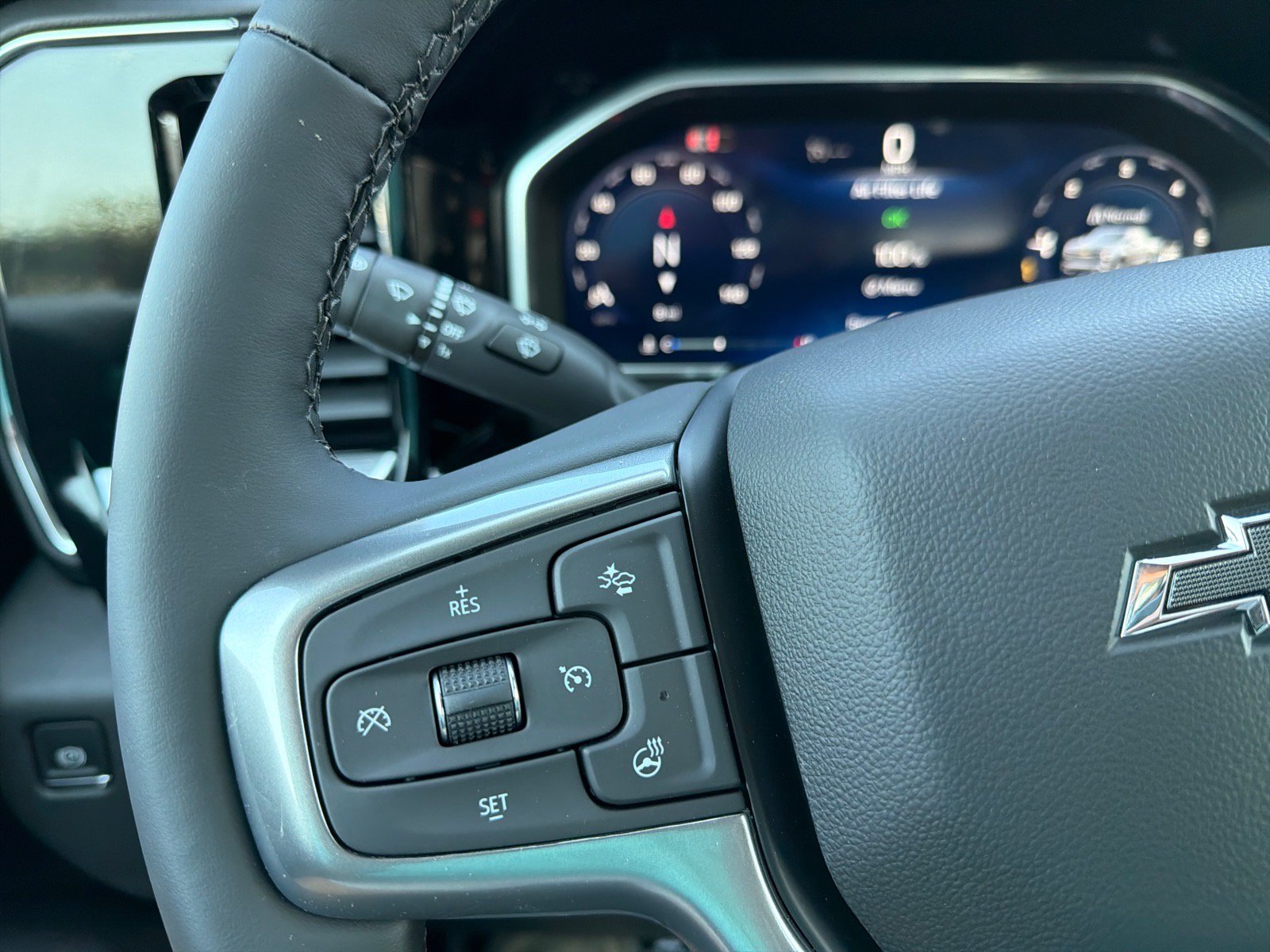 New 2026 Chevrolet Silverado 1500 RST w/ Z71 Off-Road Package AWD/4WD image 15