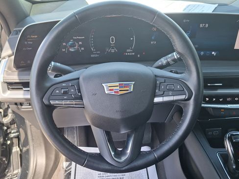 Used 2025 Cadillac XT4 Premium Luxury FWD image 11