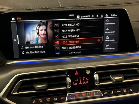 Used 2022 BMW X6 xDrive40i w/ M Sport Package image 14