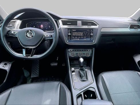 Used 2020 Volkswagen Tiguan SEL FWD image 11