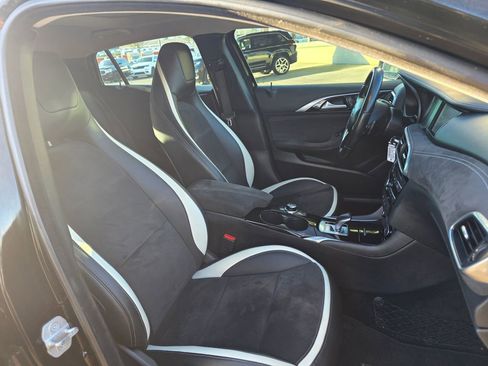 Used 2017 INFINITI QX30 Sport image 22