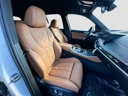 New 2026 BMW X5 sDrive40i w/ Premium Package image 23