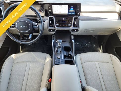 Certified 2023 Kia Sorento S w/ Panoramic Sunroof Package AWD/4WD image 15