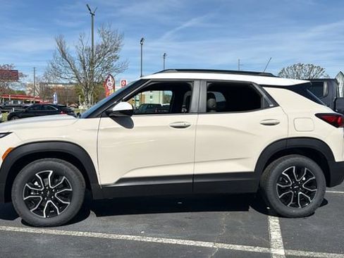 New 2026 Chevrolet TrailBlazer ACTIV w/ Convenience Package FWD image 4