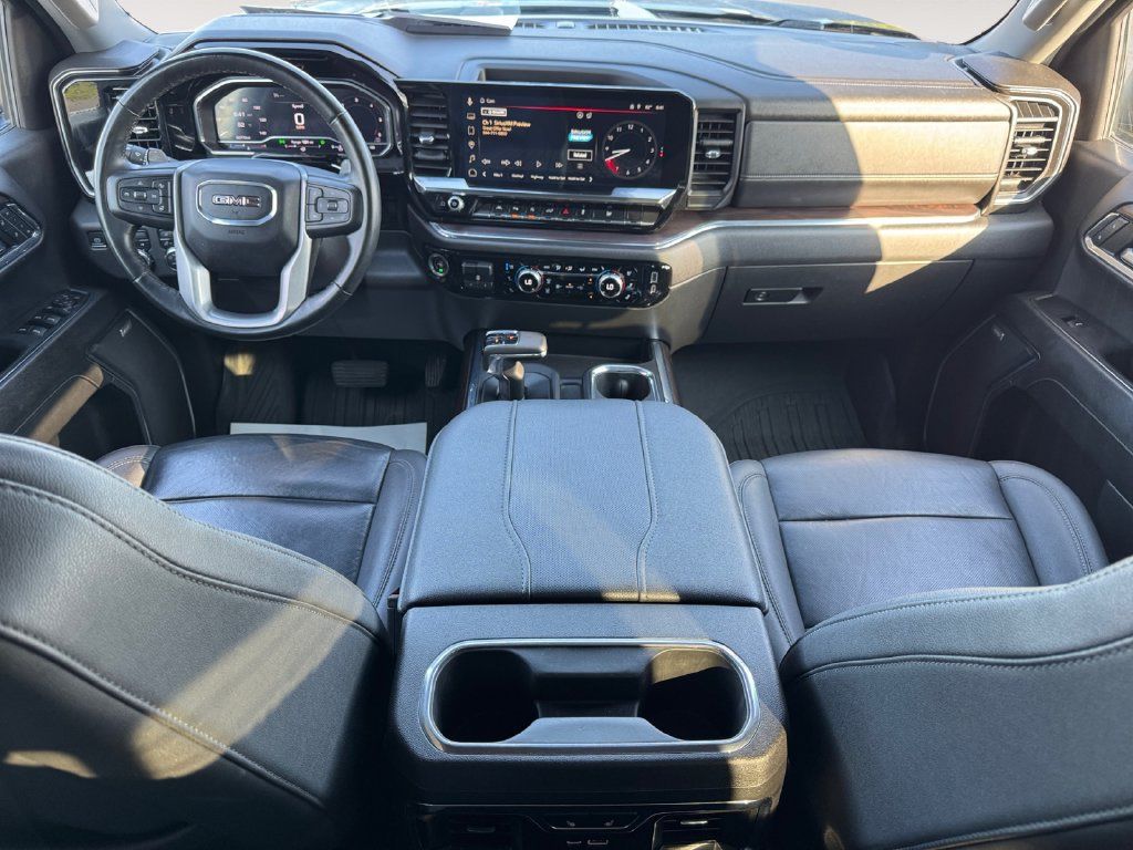 Used 2024 GMC Sierra 1500 SLT w/ SLT Premium Plus Package AWD/4WD image 10
