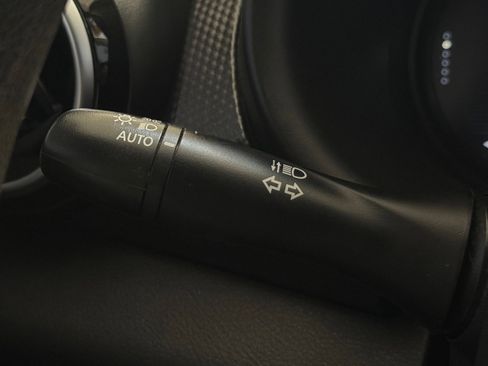 Used 2021 Nissan Kicks SV image 23