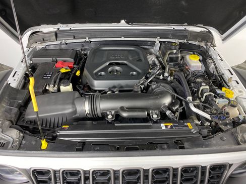 Used 2025 Jeep Wrangler Unlimited Rubicon AWD/4WD image 30