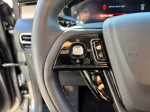 Certified 2023 Lincoln Corsair FWD w/ Equipment Group 101A image 17