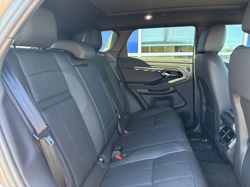 Used 2023 Land Rover Range Rover Evoque R-Dynamic SE image 8