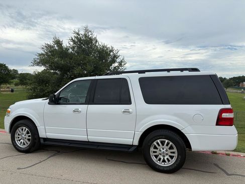 Used 2013 Ford Expedition EL XLT RWD image 16
