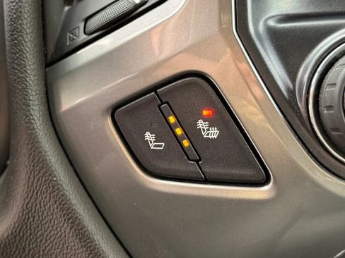 Used 2018 Chevrolet Silverado 1500 LT w/ All Star Edition AWD/4WD image 18