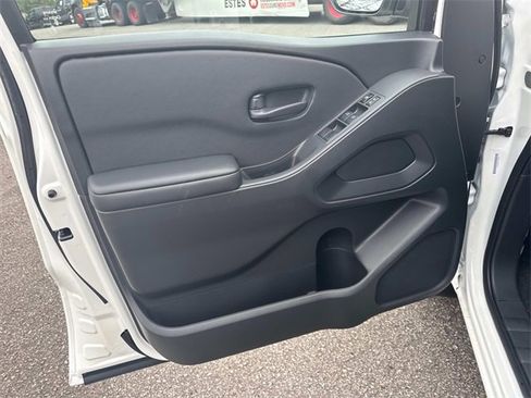 New 2026 Nissan Frontier S image 19