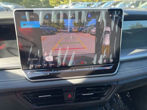 New 2025 Volkswagen Tiguan SE R-Line image 30