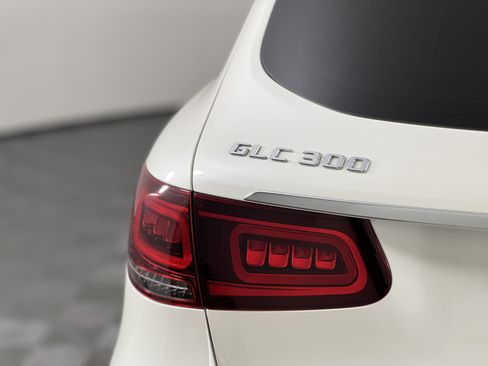 Certified 2022 Mercedes-Benz GLC 300 4MATIC image 12