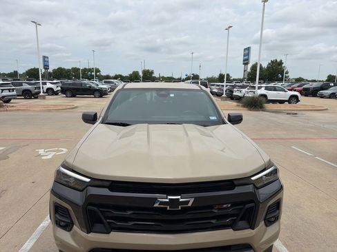 Used 2023 Chevrolet Colorado Z71 w/ Z71 Convenience Package 2 AWD/4WD image 7