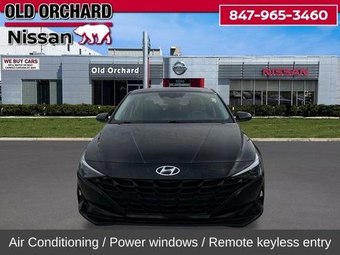 Used 2023 Hyundai Elantra SEL image 4