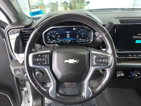 Used 2022 Chevrolet Silverado 1500 LT image 26