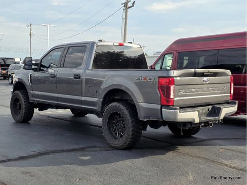 Used 2022 Ford F250 XLT AWD/4WD image 2