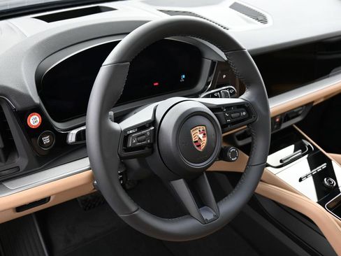 New 2026 Porsche Cayenne AWD/4WD image 16