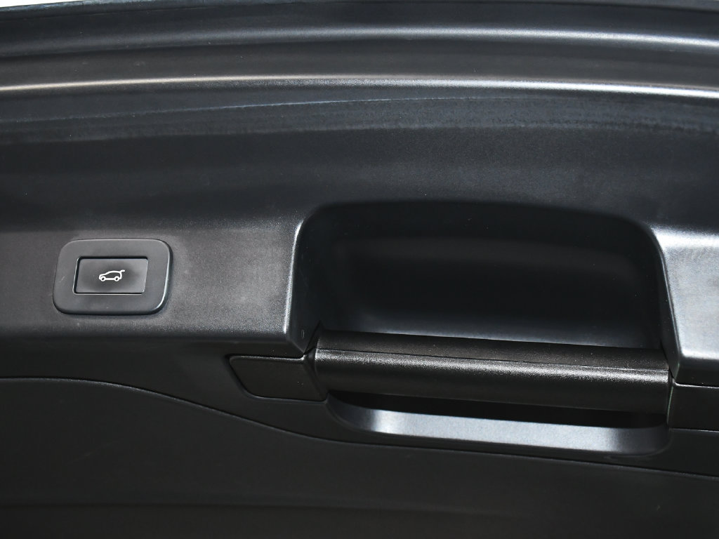 Used 2023 Jaguar F-PACE S AWD/4WD image 67